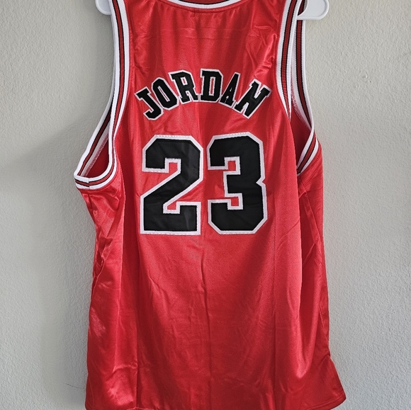 Chicago Bulls Jordan 23 Vintage Jersey - Picture 4 of 5